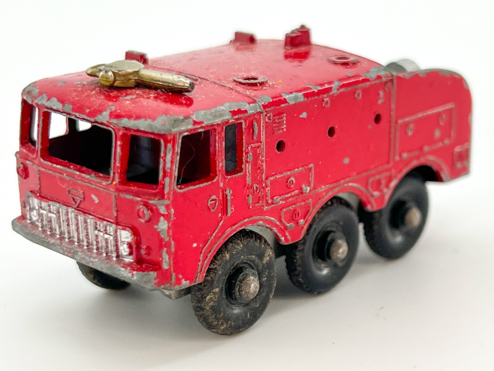 MATCHBOX N°63 FOAMITE CRASH TENDER 1964 Lesney Matchbox 1964 Foamite Crash Tender Number 63 Black