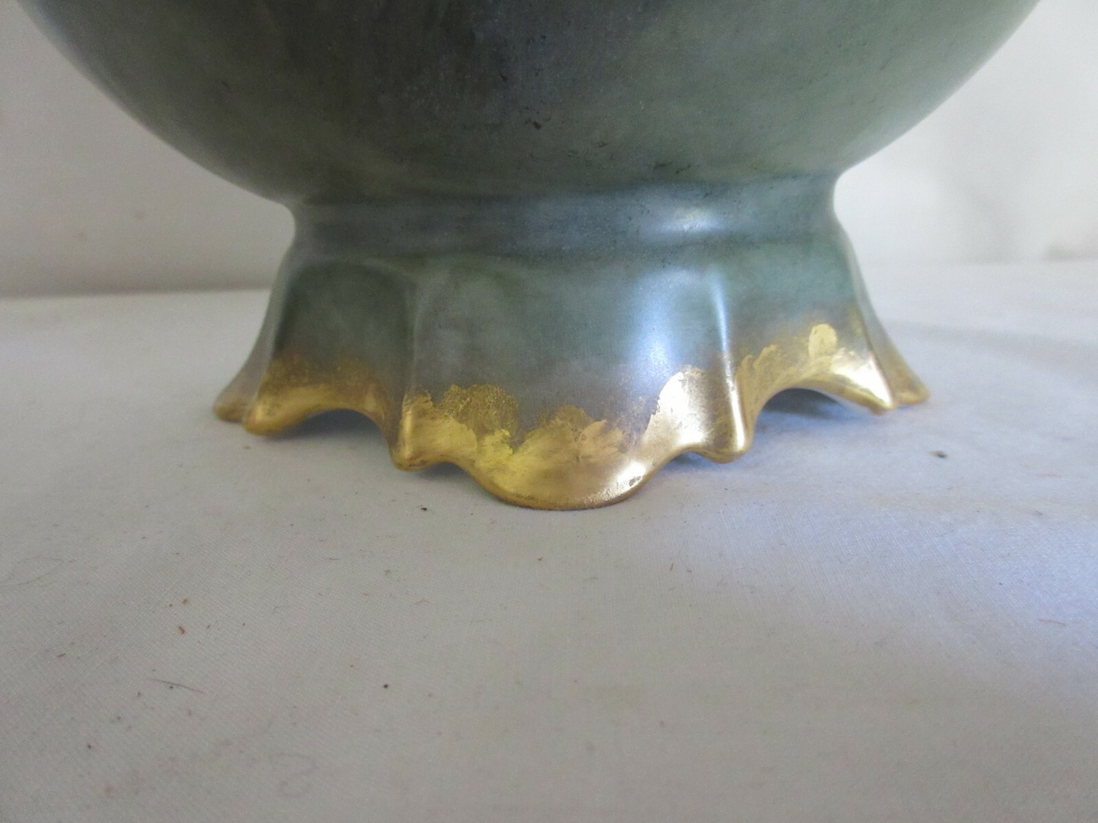 GORGEOUS FRANCE M R LIMOGES HAND PAINTED FLORAL PANSIES TWO HANDLES VASE 10.5