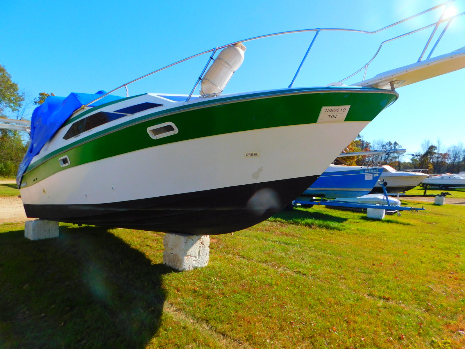 28' Bayliner Contessa OMC Twin In/Outboard NO TRAILER T1280610