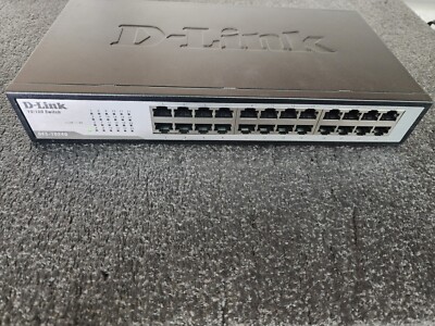 D-Link  DES (DES-1024D) 24-Ports Rack-Mountable Switch