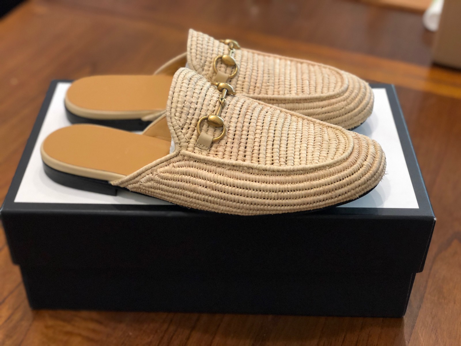 gucci raffia slipper