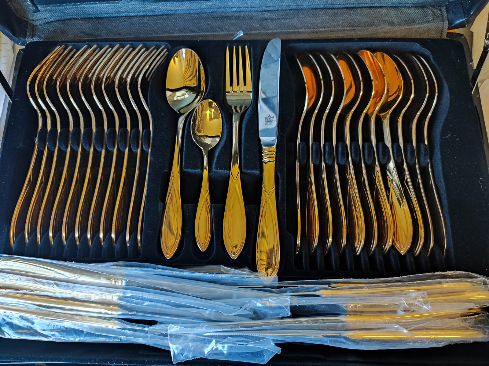 SBS Bestecke Solingen 70 Pc 24k Gold Plated Cutlery Set