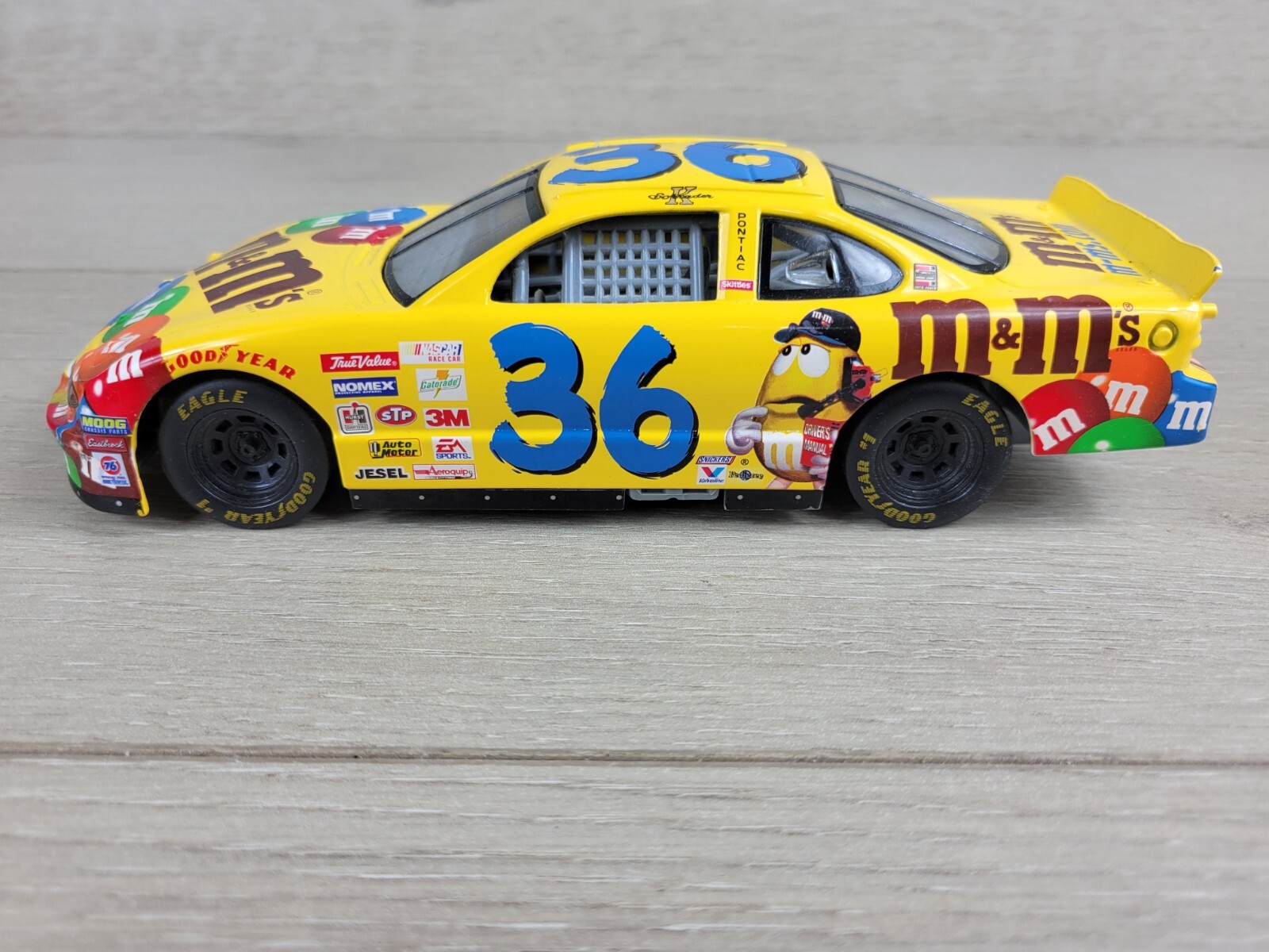 ミニカー NASCAR NASCAR #8 Circuit City Hut Stricklin Diecast Car 1:24 RV MM