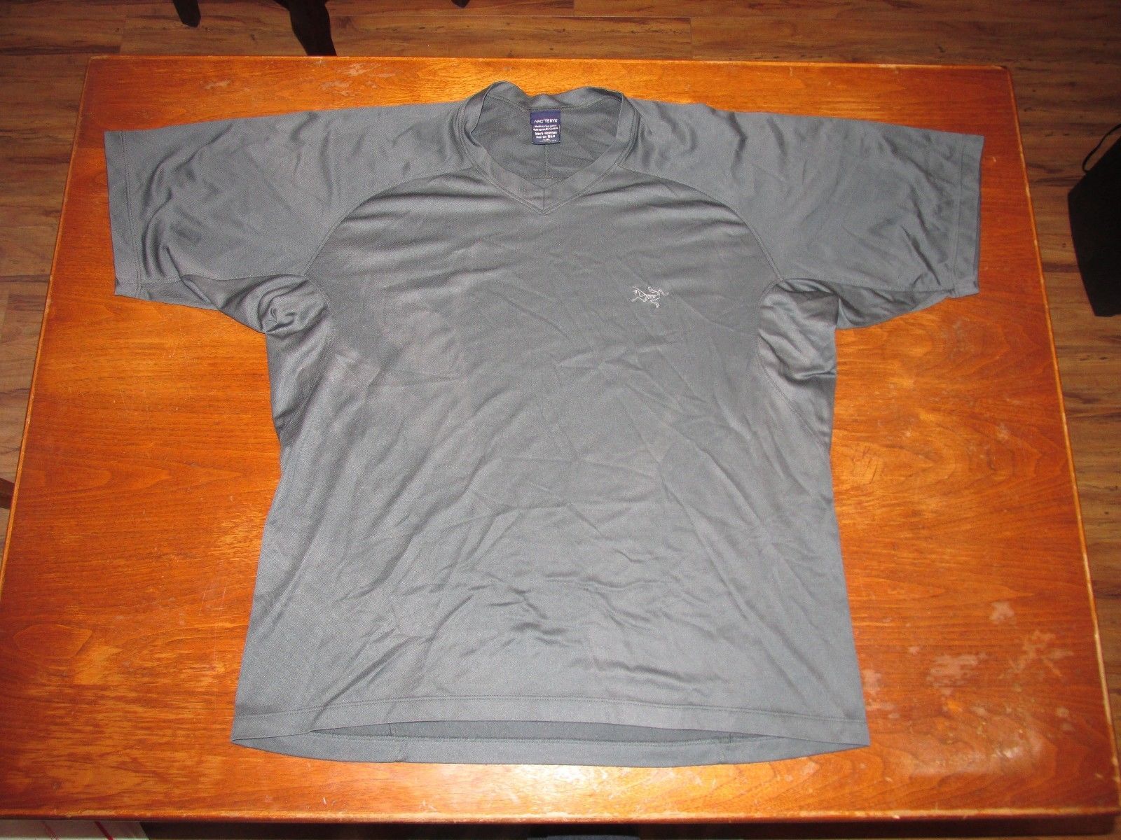 Ariat ropa para hombres