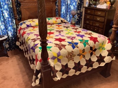 Gorgeous STAR Pattern Beautiful Cherished Condition Vintage QUEEN Ivory Crocheted Coverlet Lovingly Handmade
