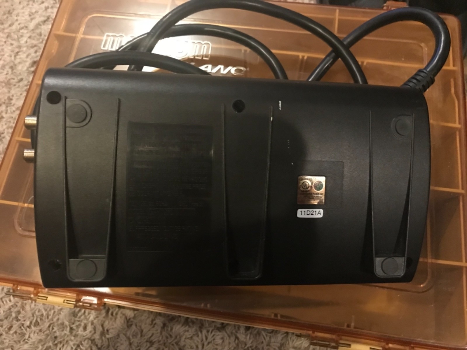 rocketfish RF-HTS110 Energy Saving Power Strip Manager 8 Outlets Black