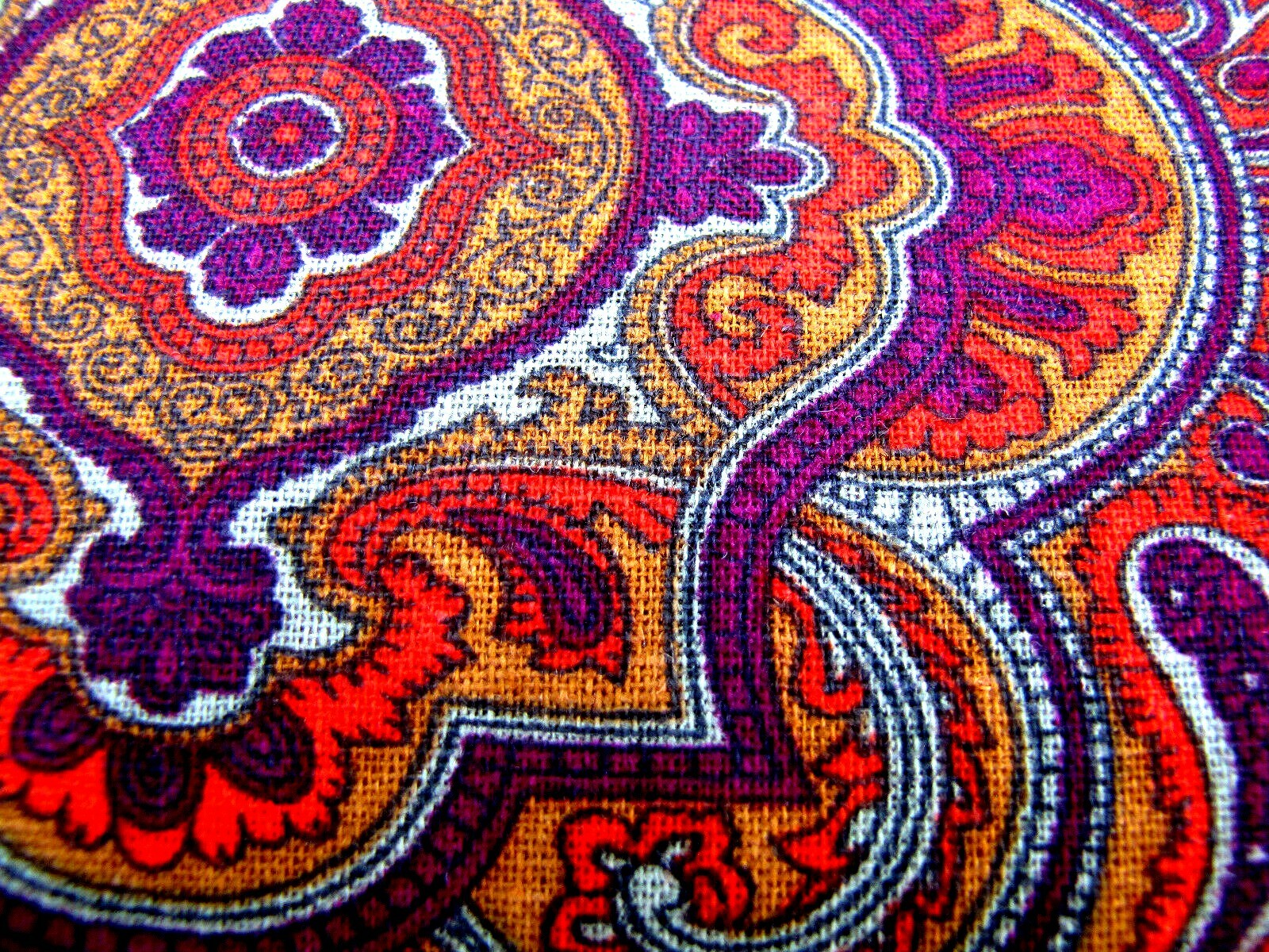 VTG Cotton Fabric Boho Paisley Rust Purple Orange Home Decor Fashion 2.75 yds