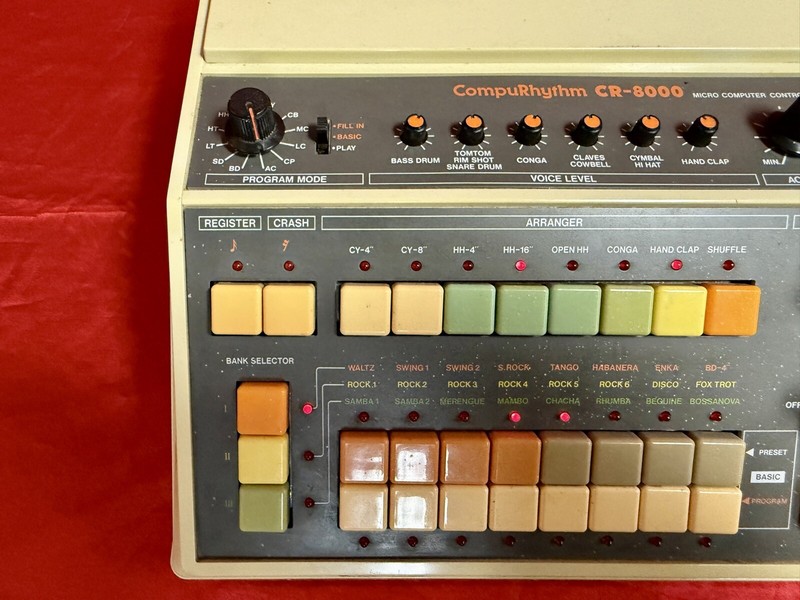 chaikiroroRoland ローランド CR-8000 Roland CR-8000 | Vintage Synth Explorer
