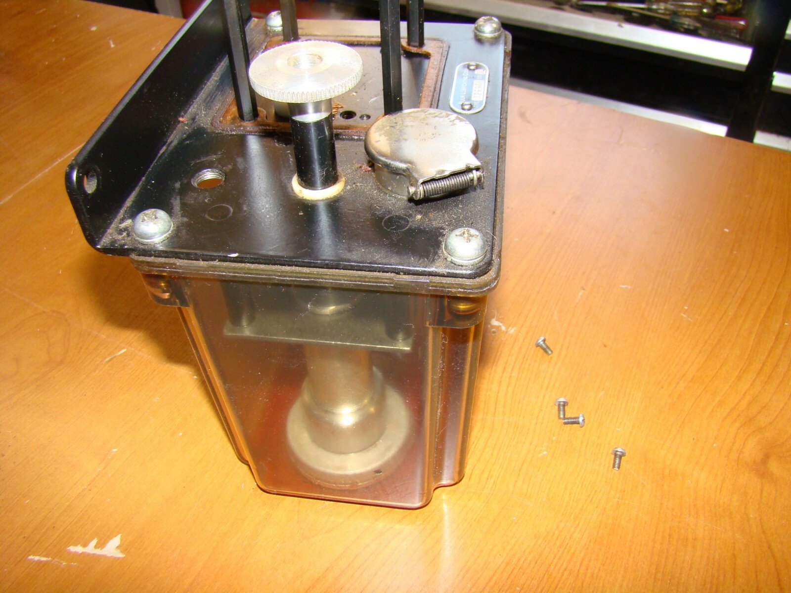 BIJUR LUBRICATION UNIT, LUBE TANK