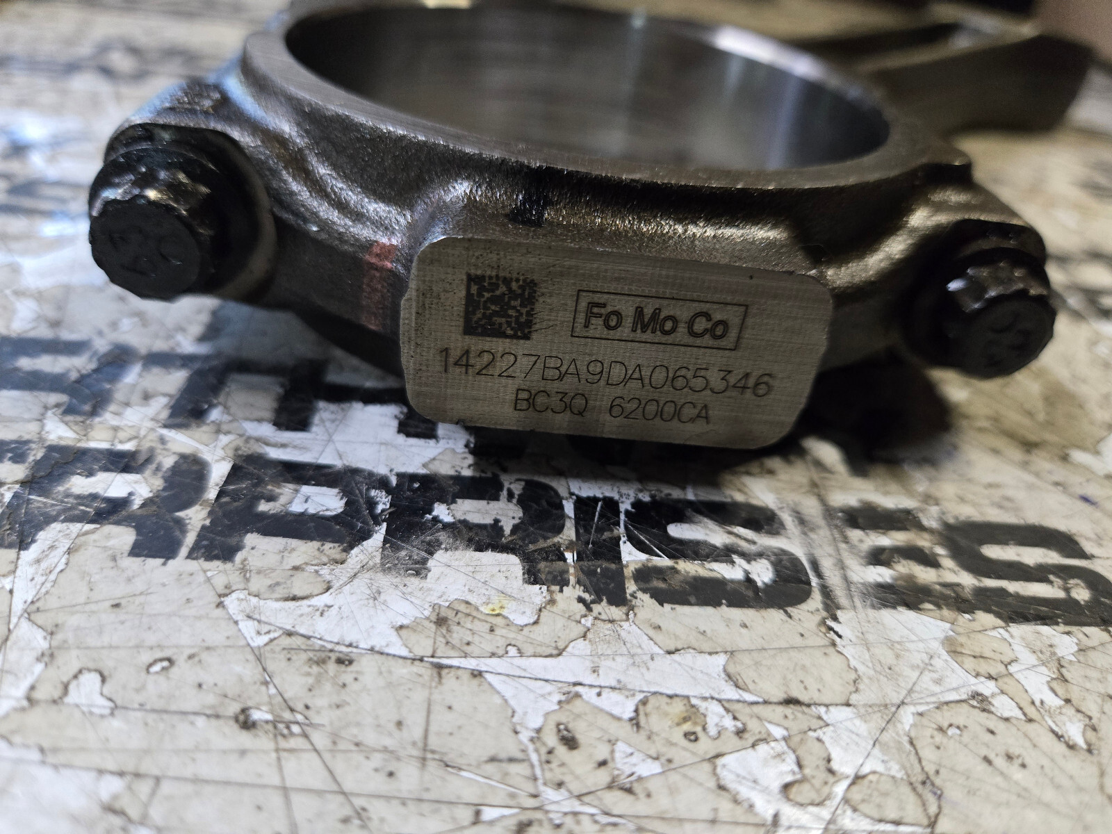 Connecting Rod Ford 6.7L Powerstroke Diesel Super Duty  BC3Q-6200-CA - Picture 3 of 4