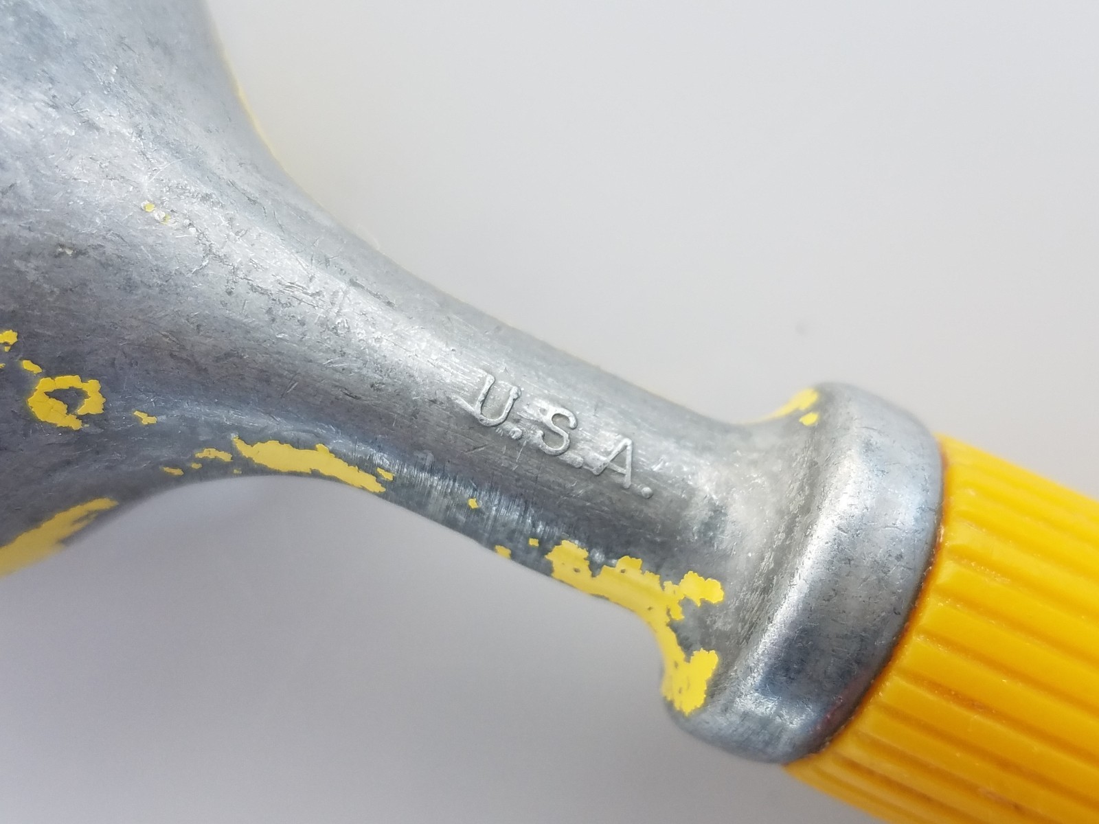 Fantastic Vintage Yellow Heavy Duty Ice Cream Scoop Bonny Prod. Co NY USA WORKS