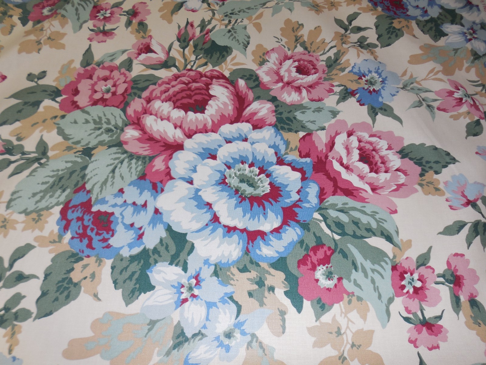 9 yards fabric 100 % cotton 54 