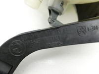 BMW F10 528i 10-13 Servo Behälter Servobehälter Servoleitung BMW F10 528i 10-13 07.10.2011 8614293 17138614293... Vorschau 5