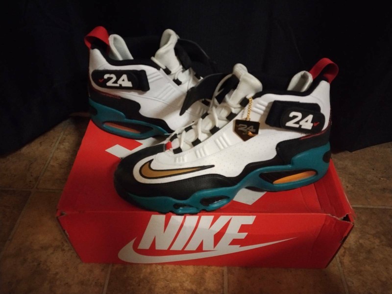 Nike Griffey Air Max 1 Swingman The Sweetest Swing Size 11 | Men's Shoes |  Gumtree Australia Brisbane South West - Sunnybank Hills | 1289266625
