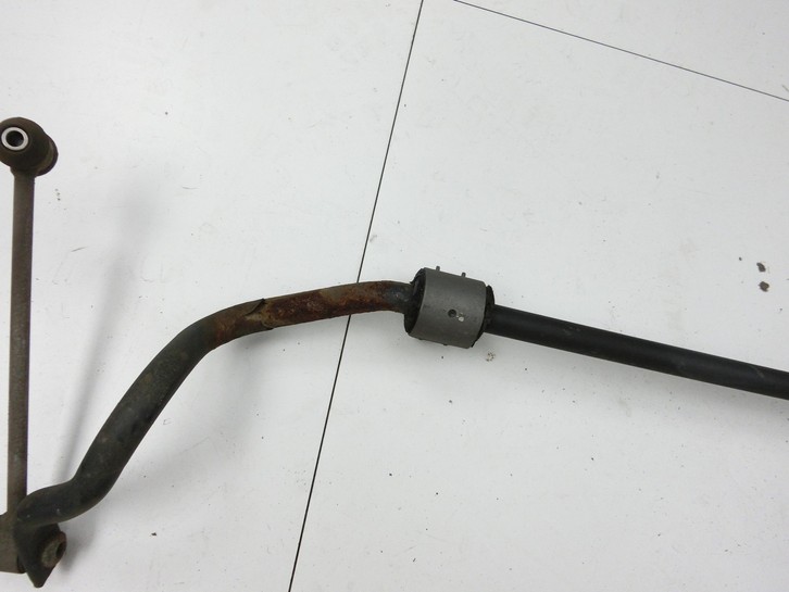 Mercedes X253 15-19 Kombi Stabi Stabilisator Hinten Mercedes X253 15-19 14.09.2015 A2133260165 gebraucht Bild 3