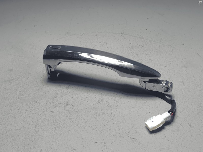 Used 2019-2025 Nissan Altima Front Left Driver Side Door Exterior Handle OEM Chrome