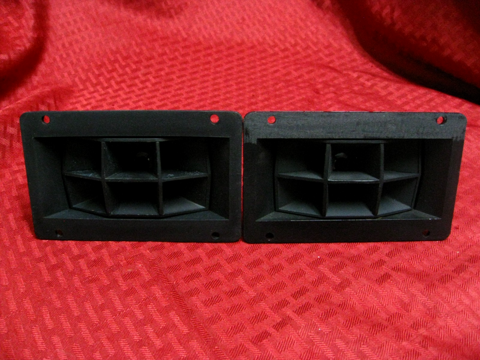 2 Pioneer Horn cell cellular comb Tweeters Speakers 8 Ohm PT- 406F