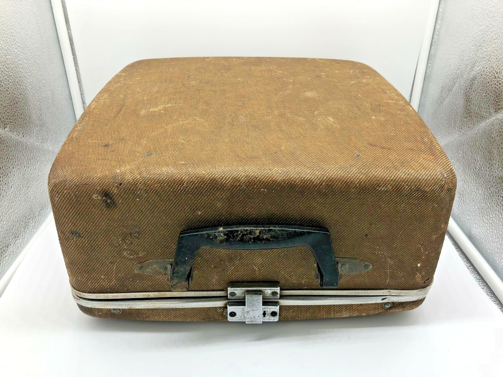 Working Antique Portable Royal Manual Typewriter Quiet De Luxe In Original Case