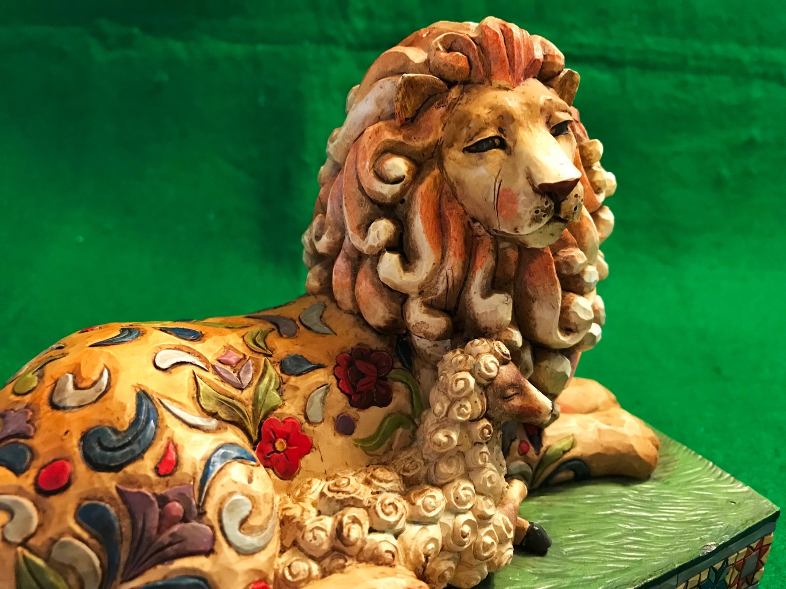 Jim Shore Retired Peace and Love 2006 Figure Made By Enesco