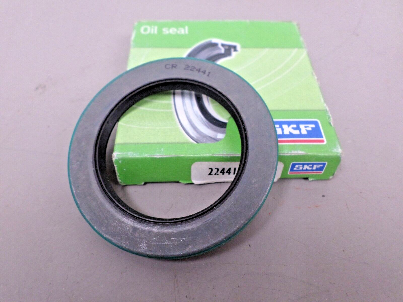 人気特価をすべて CR 22441 Shaft Seal 2.25 洋書