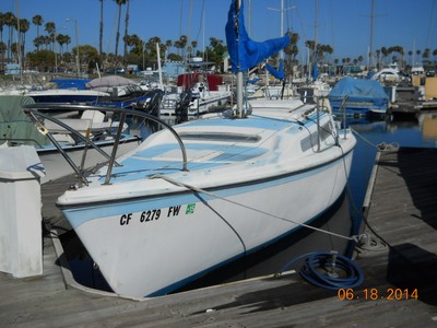25' Venture MacGregor Sailboat
