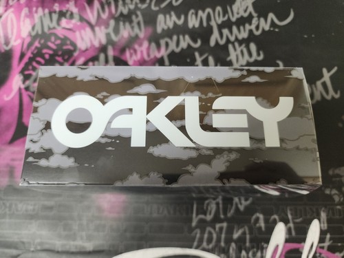 Pre-owned Oakley X Shoe Palace M Frame Mumbo Rare (romeo Juliet Mars Medusa C Six Ott Bob) In Prizm Ruby, Prizm Jade