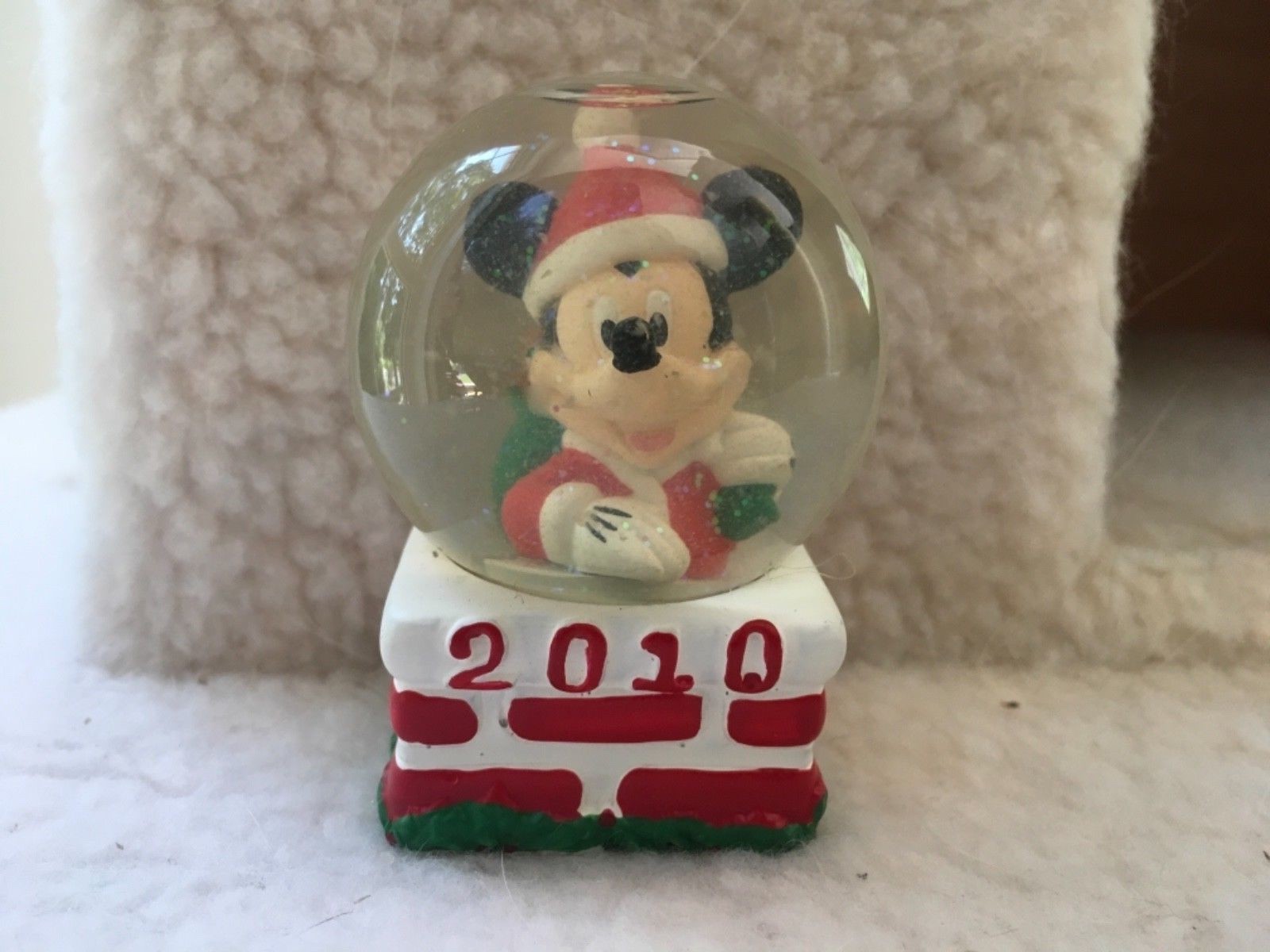 MINIATURE 2010 MICKEY MOUSE SNOW GLOBE BY JCPENNY