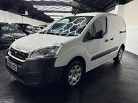 2018 Peugeot Partner 850 1.6 BlueHDi 100 Professional Van [non SS] PANEL VAN Die