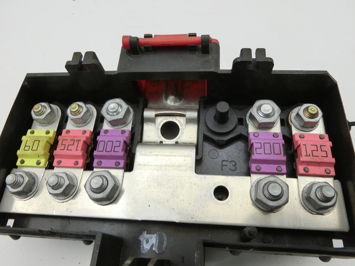 Mercedes SLK R171 04-08 1,8K 120KW Sicherungskasten Zentralelektrik Batteriestützpunkt Plus Mercedes SLK R171 04-08... Vorschau 4