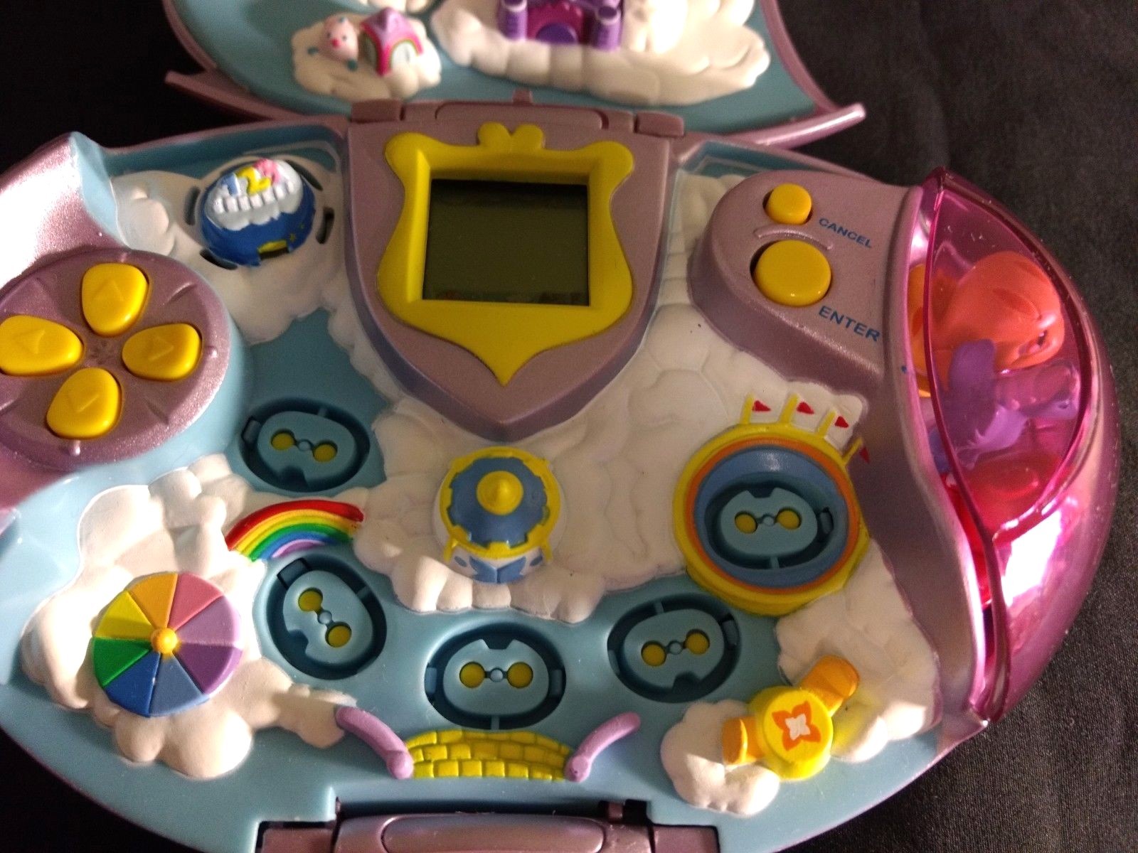 NEOPETS *Faerieland* Deluxe Portable Pocket Electronic Game w/ Figures & Manual