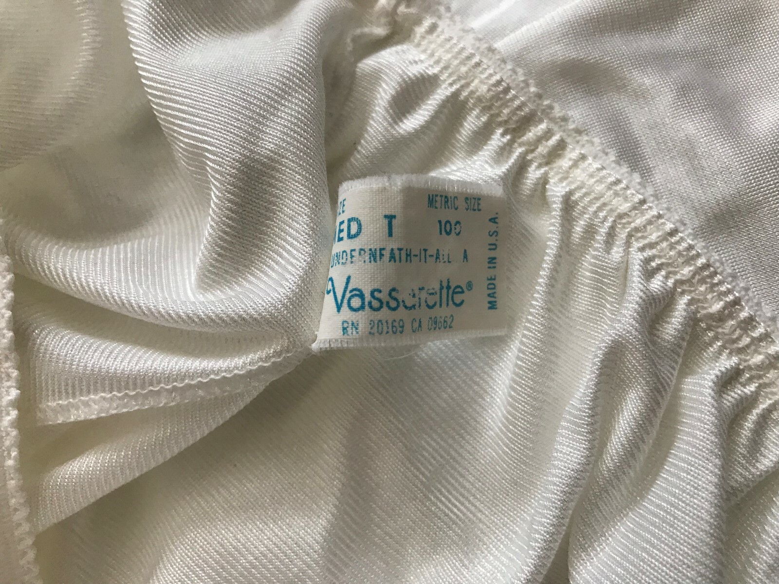 Vassarette White Half Slip 36
