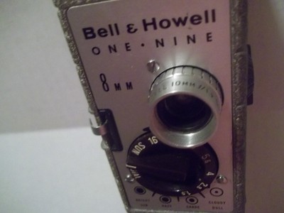 Bell & Howell 323 8mm&10mm Movie Camera 1950's With Case~Looks New~Vintage