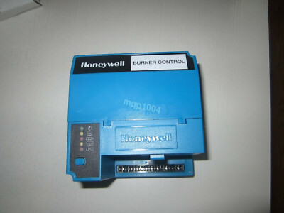Honeywell RM7840L-1018 Burner Control RM7840L1018 New In Box Expedited Shipping