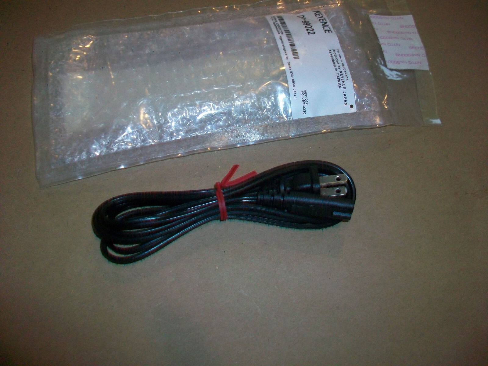 KEYENCE　電源ケーブル 30本　OP-99012 Japan (A)Unused,OP-99012 ハンディターミナル 充電ユニット用AC