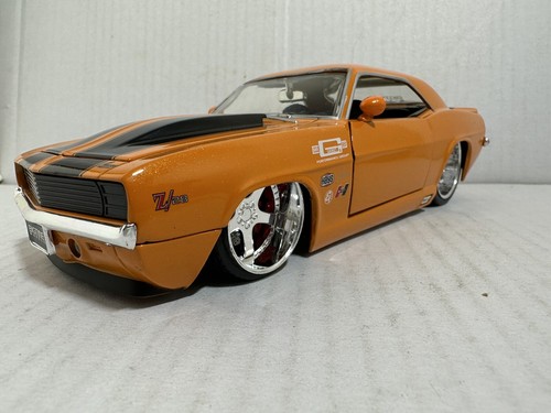 ミニカー Bigtime Muscle 1969 Camaro 1967 GT500KR Amazon.com: Jada Toys Bigtime Muscle 1:24 1969 Chevy Camaro