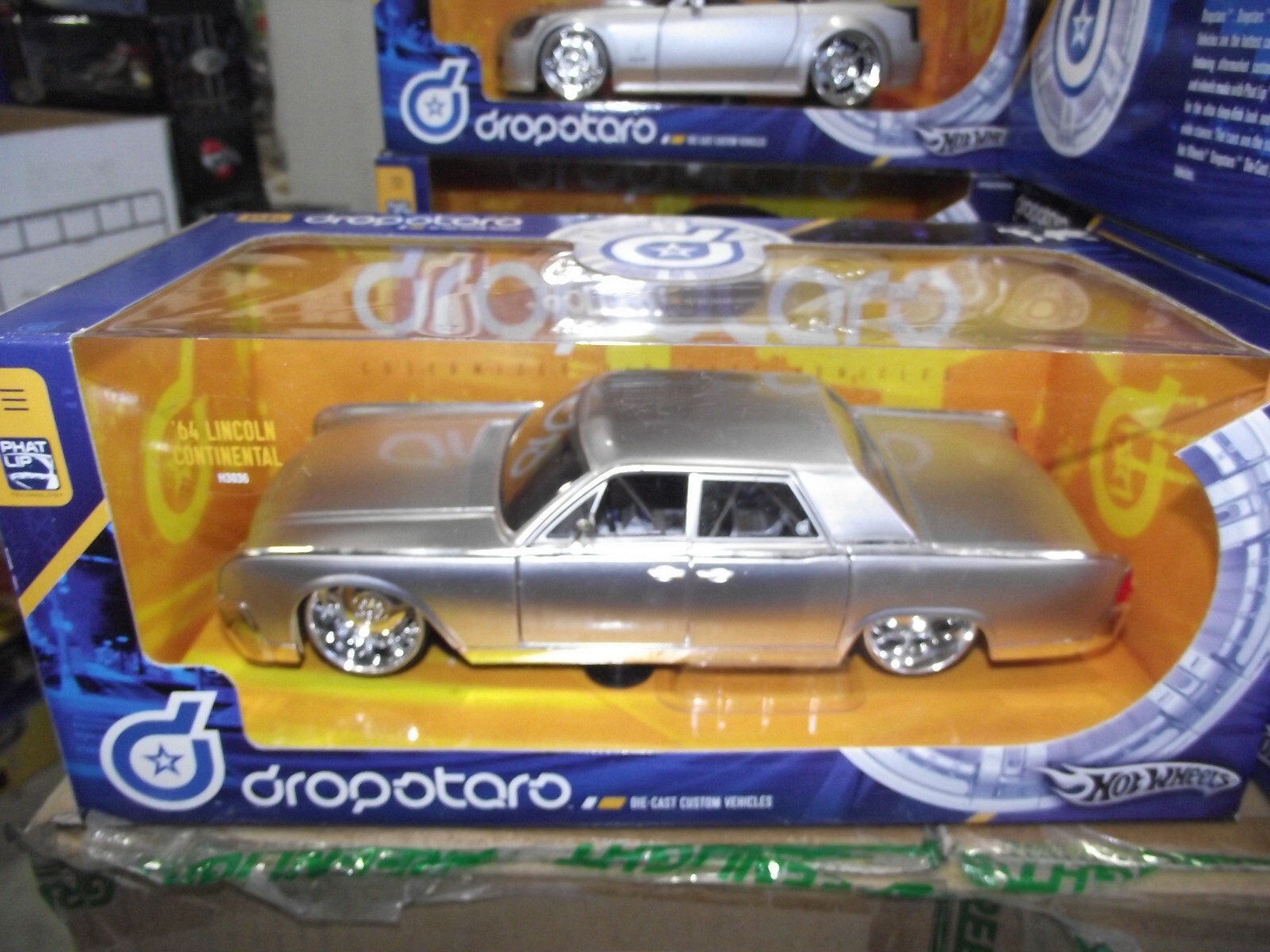 Hot wheels 1/24 dropotaro 1964 lincoln continental silver