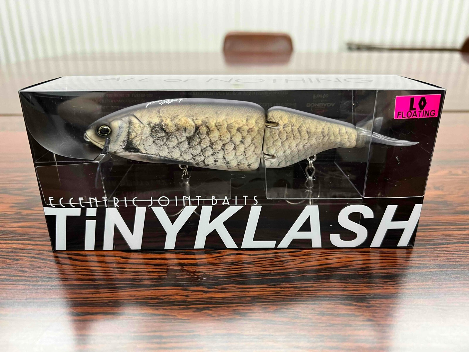 DRT TiNY KLASH Low Floating 256 Japanese Fishing Lure