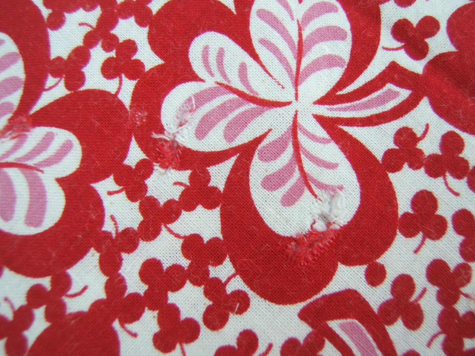 Vintage Cotton Fabric Red Clover Leaves ~ 43.5
