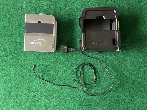 SKYTRAK Golf Simulator / Launch Monitor w/Full Protective Case