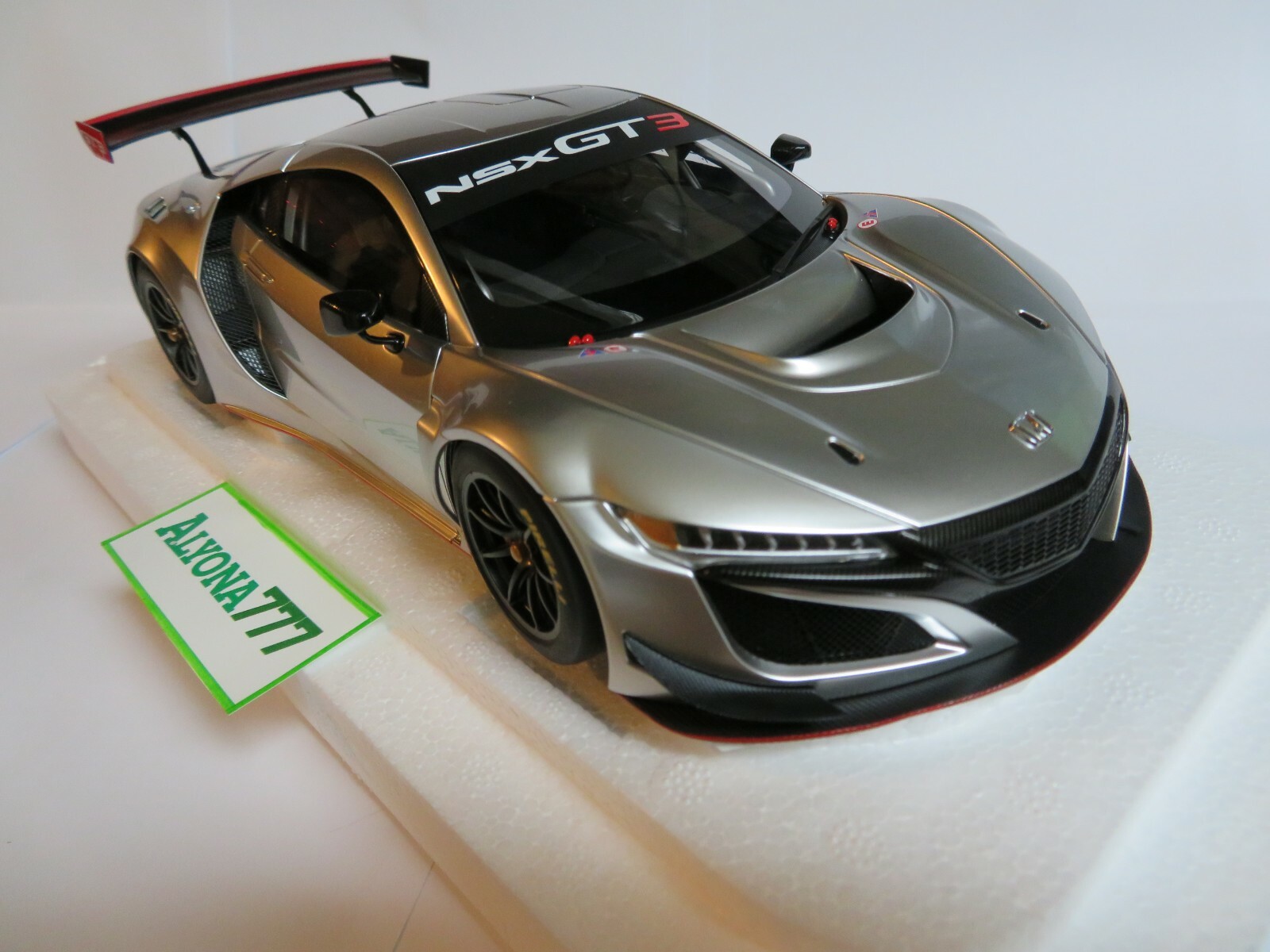 トップス AUTOart 1/18 ホンダ NSX GT3 2018 ハイパー・ブルー 完成品 81896