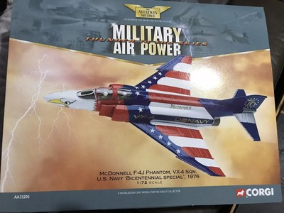 Corgi Aviation AA33206 McDonnell F-4J Phantom VX-4 Sqn Bicentennial 76 1/72