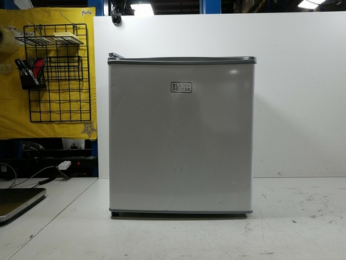 BLACK+DECKER BCRK17W Compact Refrigerator Energy Star (NONFUNCTIONAL)