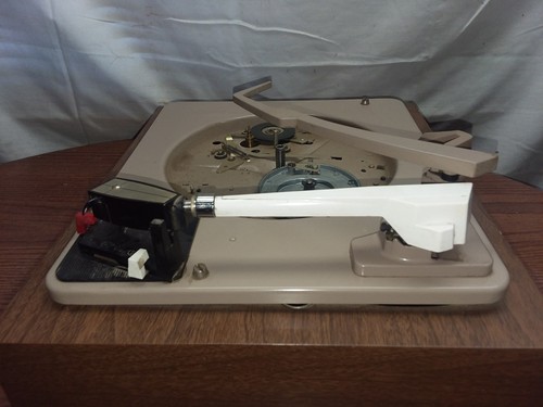 Garrard 4 Speed ChangerTurntable