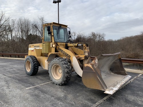 DRESSER 515C Komatsu Wheel Loader 4WD Articulatiing Payloader