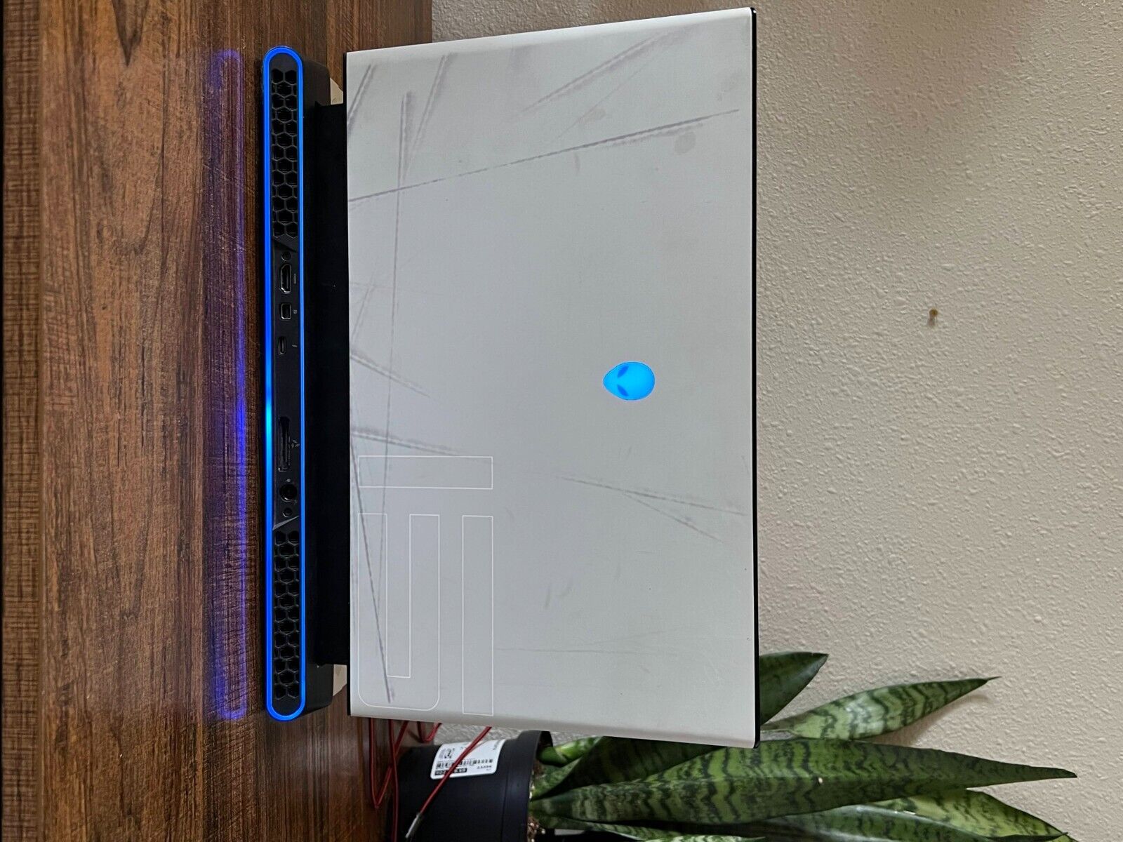 Dell Alienware M15 R2 - Intel I7 9th Gen, RTX 2060, 16GB Ram, 1TB SSD | eBay Dell Alienware M15 R2 - Intel I7 9th Gen, RTX 2060, 16GB Ram, 1TB SSD | eBay