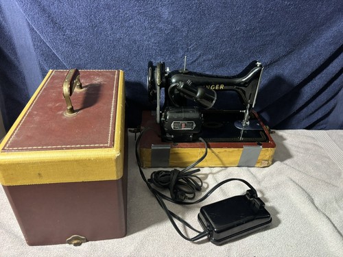 Vintage Singer 99K Electric Sewing Machine With Case Pedal