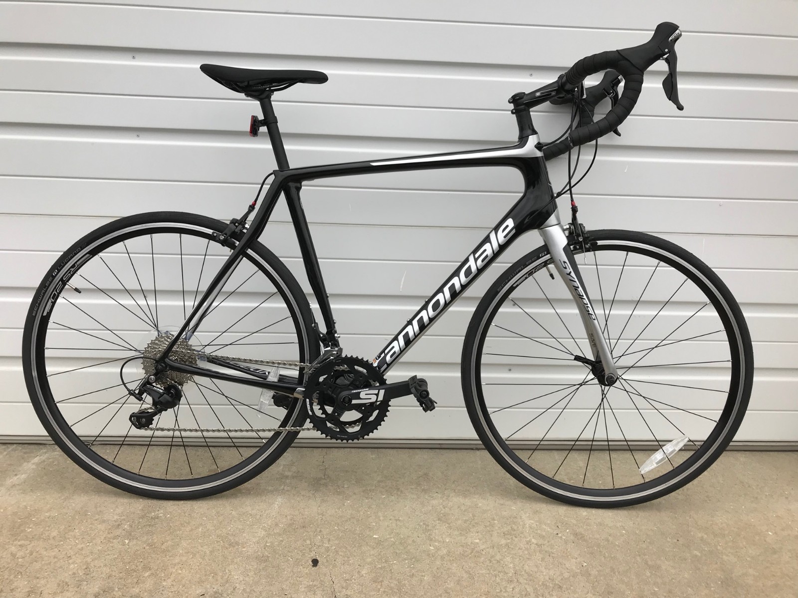 Cannondale Synapse Size 58cm BRAND NEW Carbon Fiber Shimano 105 Road Bike