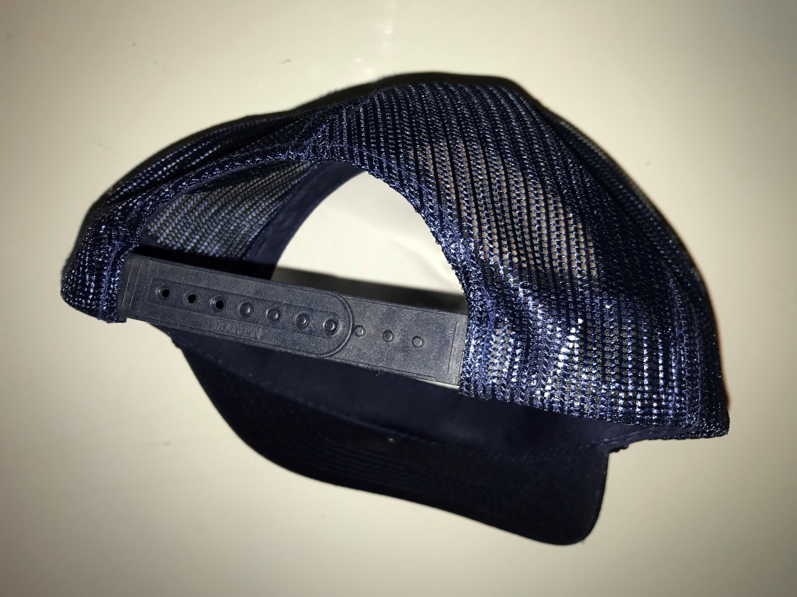 VINTAGE MESH SNAPBACK THE ATLANTIC GROUP BLUE TRUCKER STYLE HAT YOUNGAN ROPE