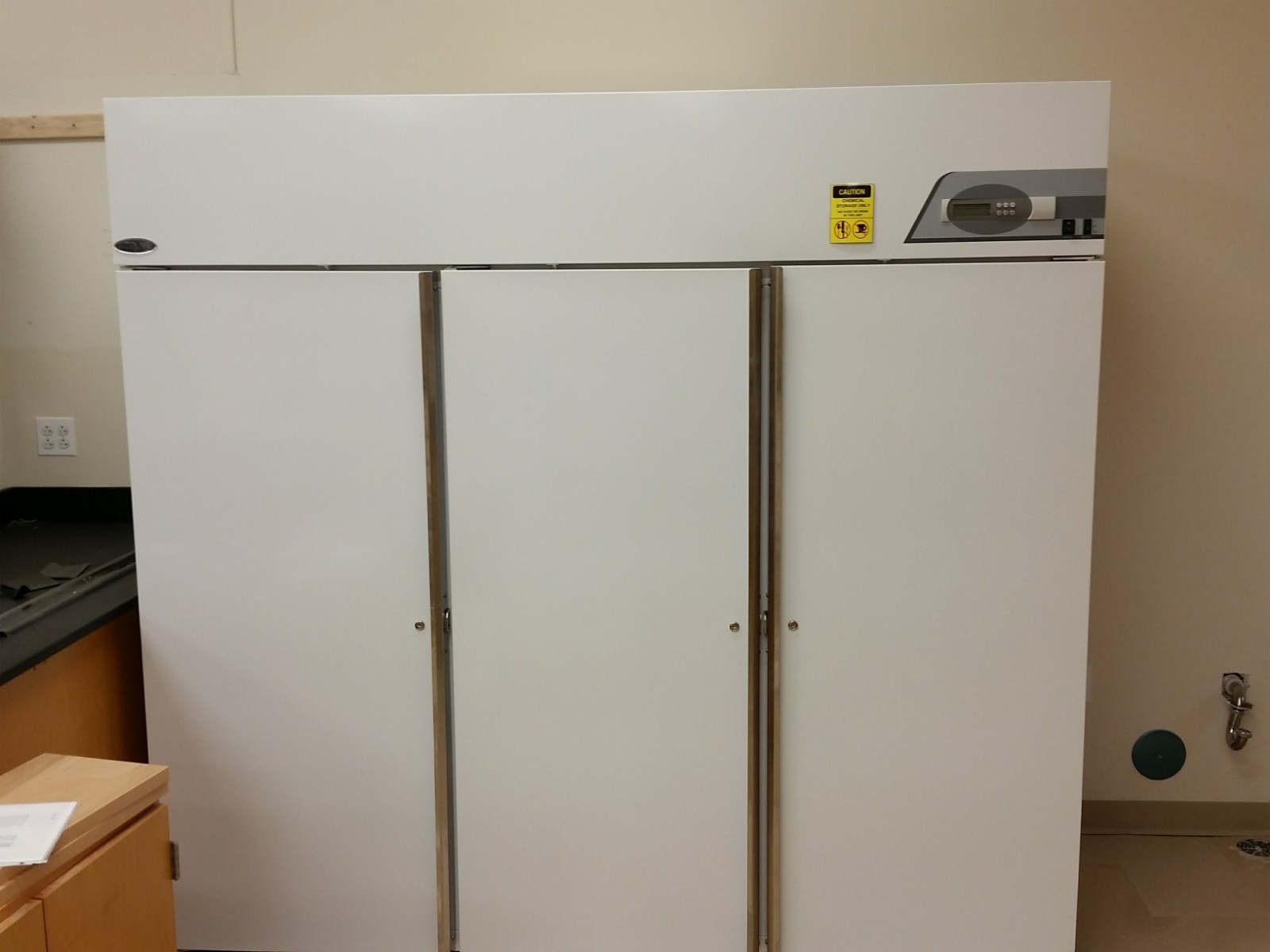 Norlake NSSR803WWW/0 Three Solid Door Select Laboratory & Pharmacy Refrigerator