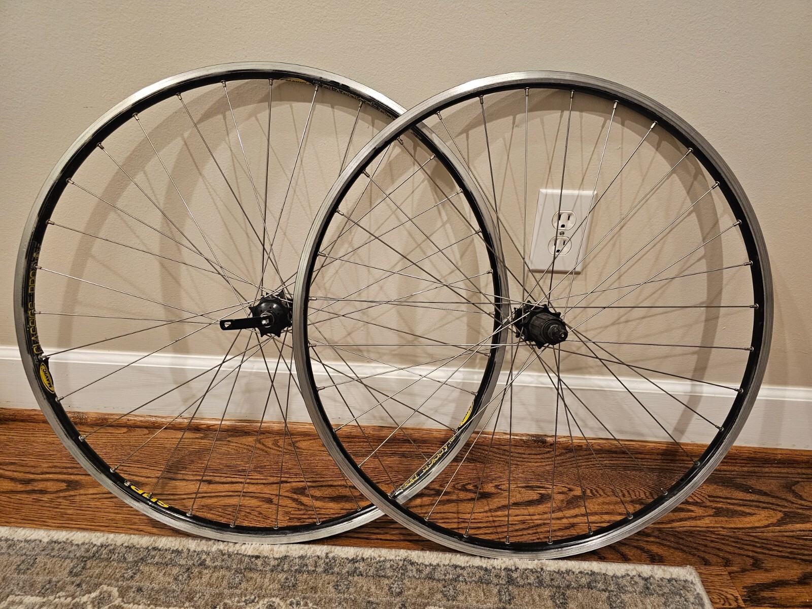 Mavic クリンチャータイヤ用ホイール MAVIC CLASSICS PRO CLINCHER WHEELSET WHEELS SHIMANO 10 SPD